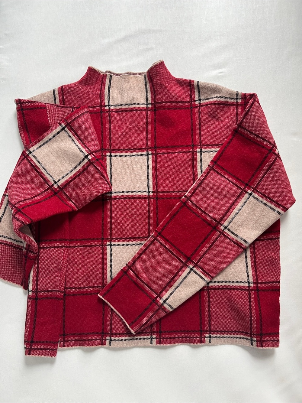 Tahari Red and Cream Plaid Knit Sweater